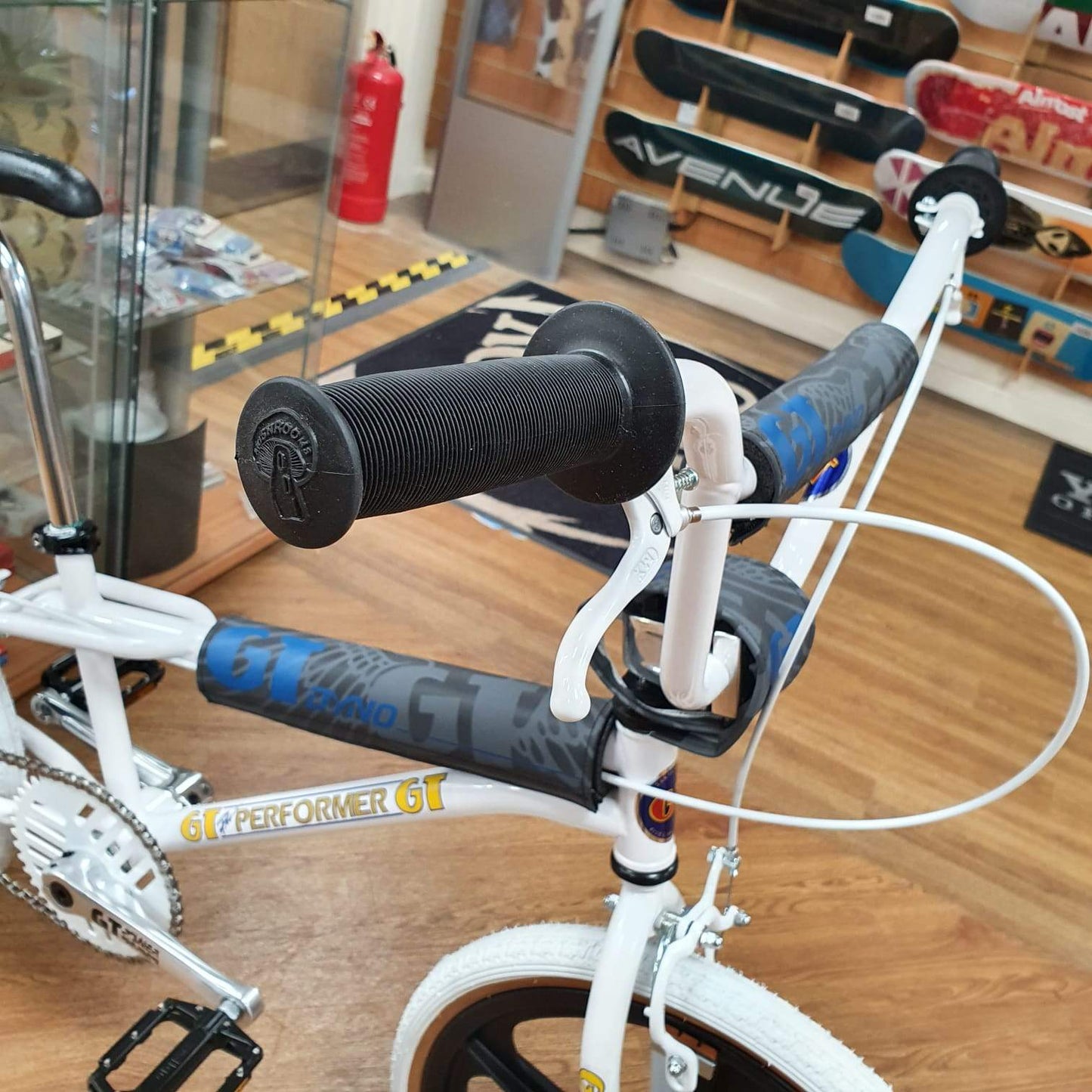 GT Old School BMX GT BMX 1989 Design Pad Set Black / Blue