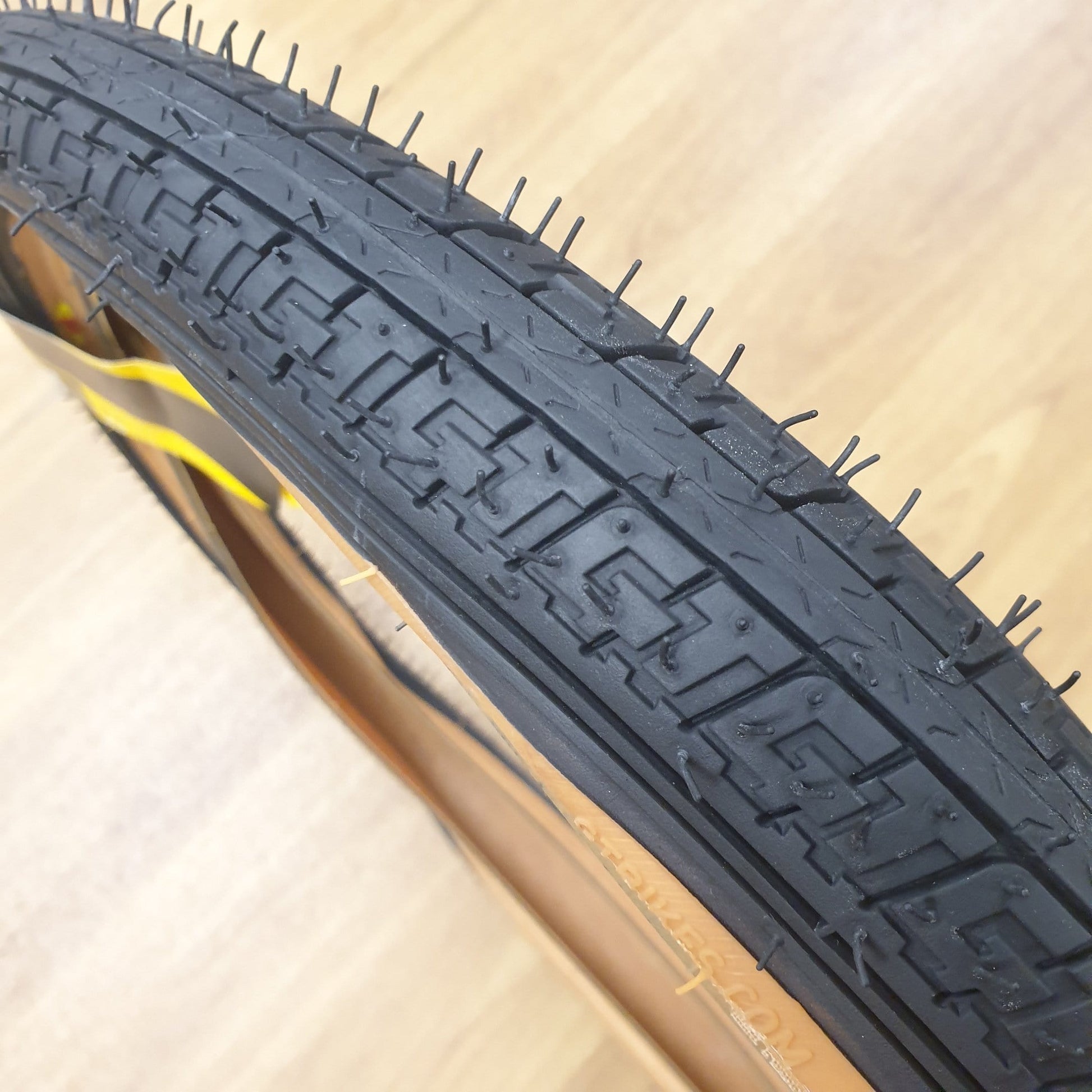 GT Old School BMX GT LP-5 20 x 1.75 Skinwall Tyre