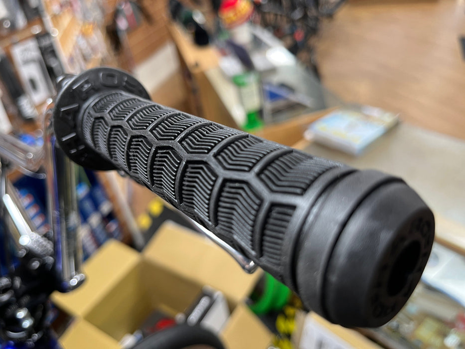 Haro Team Flanged BMX Grips – Black, Classic Style For BMX Bikes