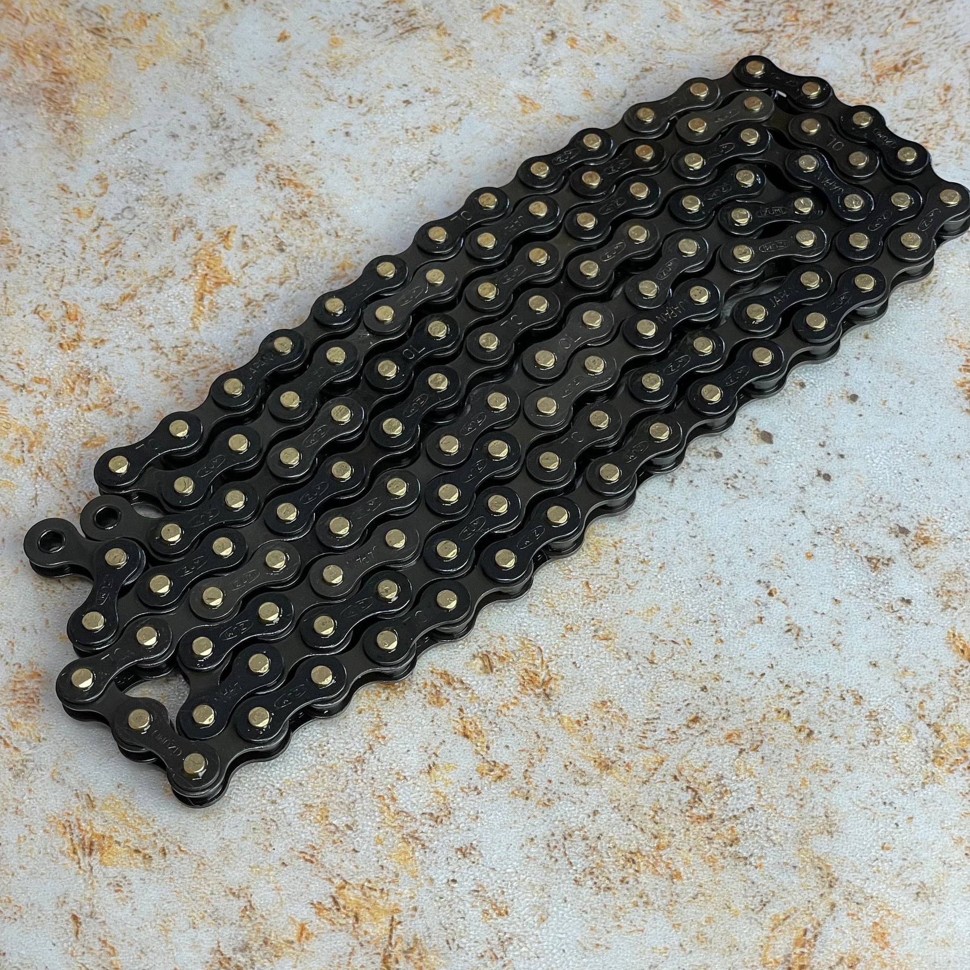 Izumi Old School BMX Izumi Standard Chain Black/Gold Pins