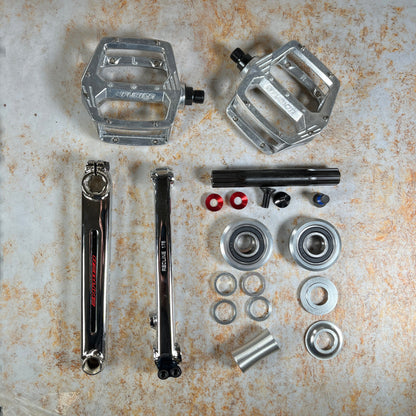 Redline Old School BMX 175mm / Silver Redline Flight Cranks Chrome with Bottom Bracket and Haro Pedals