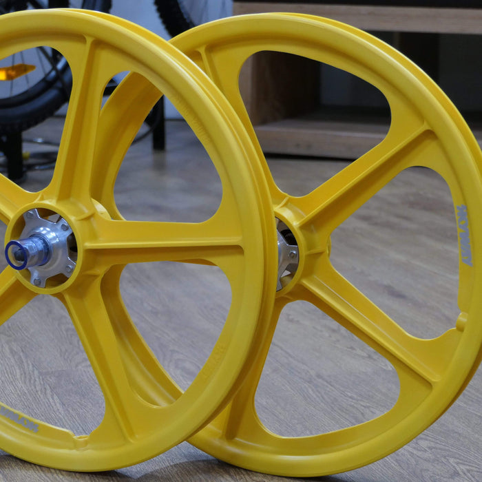 Skyway Old School BMX Yellow Skyway Tuff II Mag Silver Alloy Flange Wheels 20 Inch Pair Front and Rear