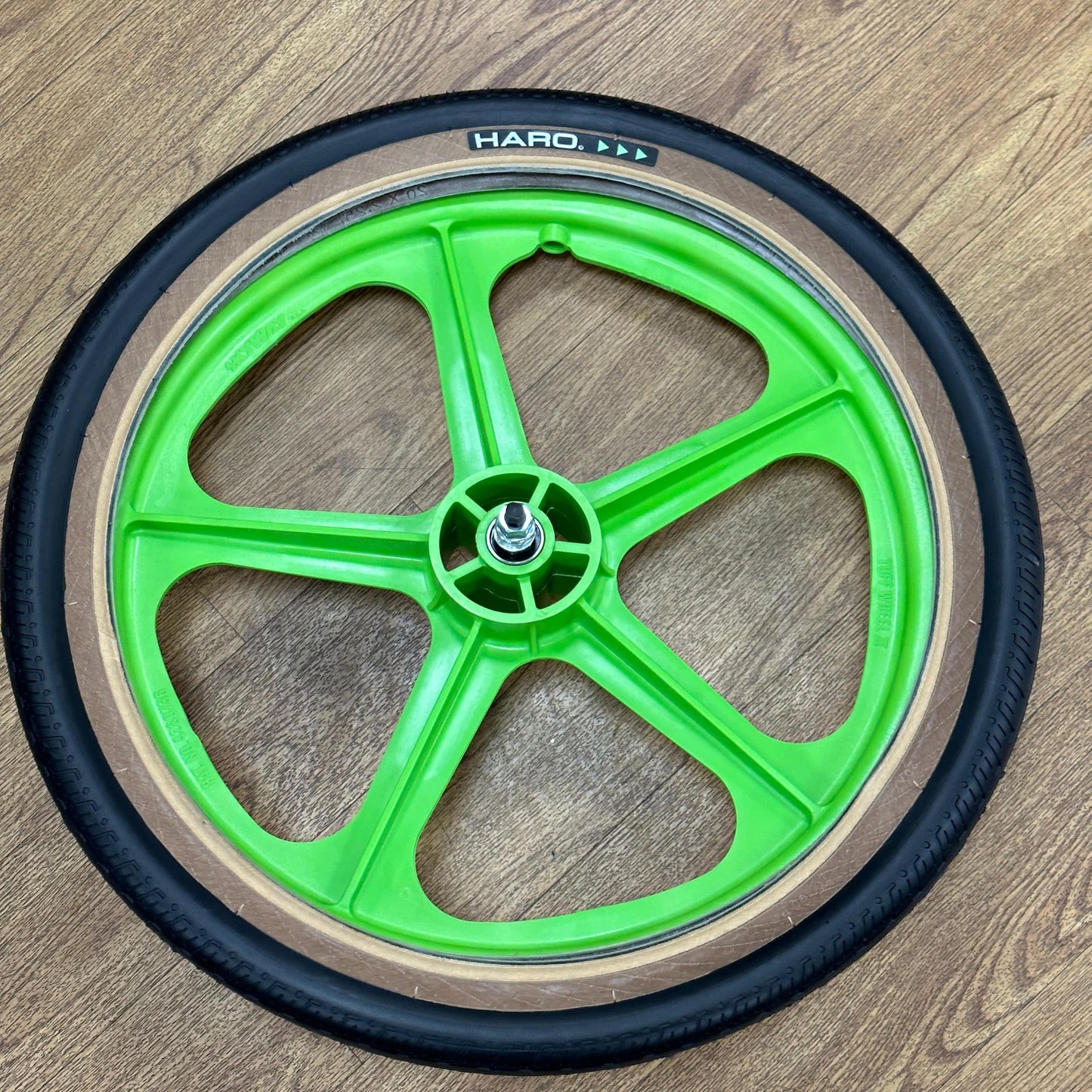 Skyway Old School BMX GREEN Wheels with BLACK Tyres Skyway Tuff Wheels with fitted Haro HPF Tyres and Freewheel Pair