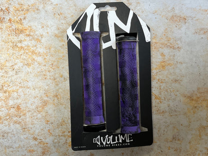 Volume BMX BMX Parts Black/Purple Volume VLM Flangeless Grips